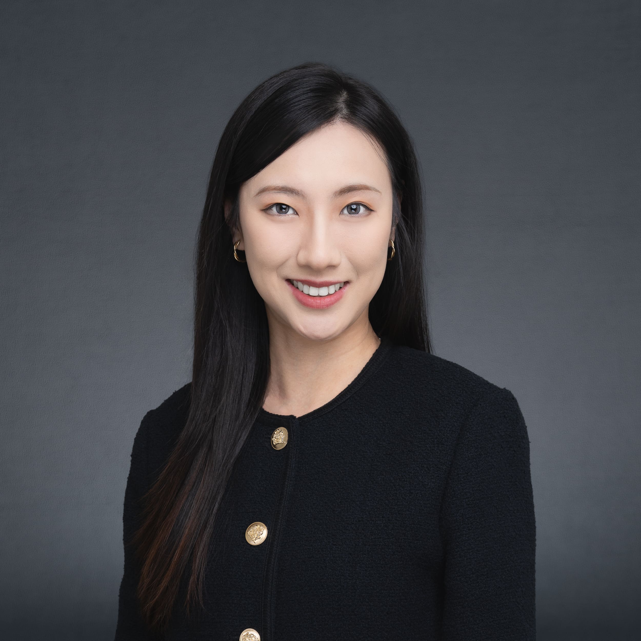 Legal-Sydney-Headshots-NSW Japanese Sydney Female Lawyer wearing black and having her professional headshot taken by Sydney headshot photographer Georgie Greene